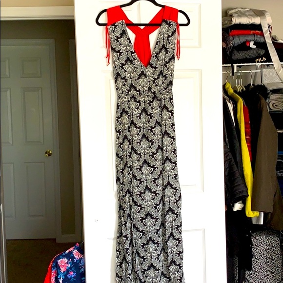 THML clothing Red Black White Dámask Print Maxi - Picture 5 of 11